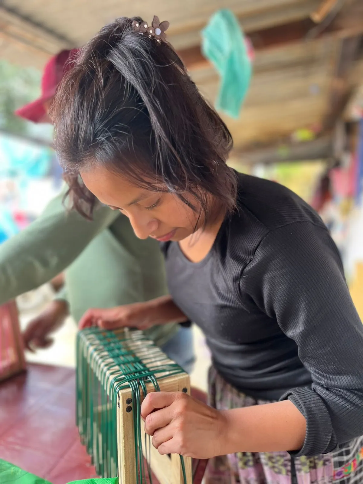 Taller de canastas plásticas. 