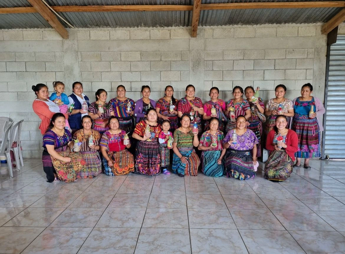Taller de arte en botellas. 